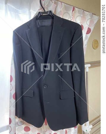 Suit (plain) 78281701