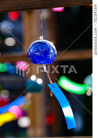 A summer tradition, wind chimes 78284164