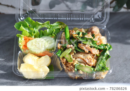 stir fried noodles with pork and vegetable in the box stir fried noodles with pork and vegetable in the box 78286826
