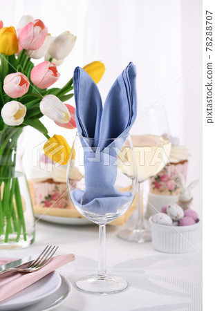 Festive table setting for Easter. 78288707