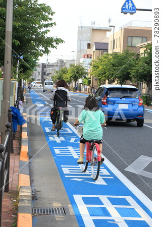 Bicycle lane Blue belt Left lane Street corner Bicycle lane Blue belt Left lane Street corner 78290893