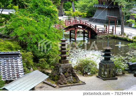 Ise-Shima Skyline: Post in the sky and surrounding scenery 78294444