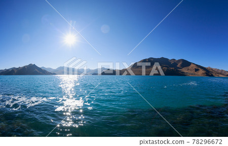 Yamdrok lake in tibet china 78296672