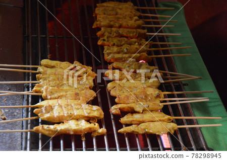 Stall satay 78298945