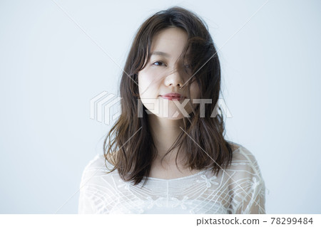Women's hair care beauty 78299484