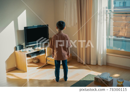 primary school student, schoolchild, schooler 78300115