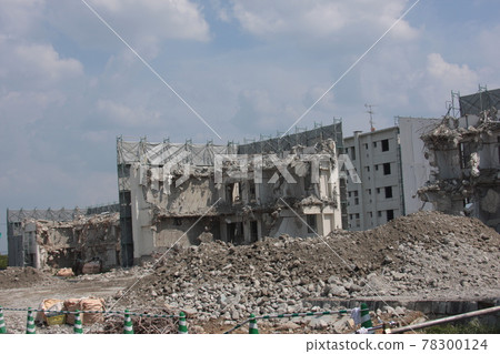 Building demolition 78300124