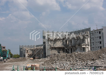 Building demolition 78300128
