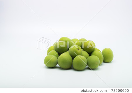 Plum Fruit (Ome) Plum Fruit (Ome) 78300690