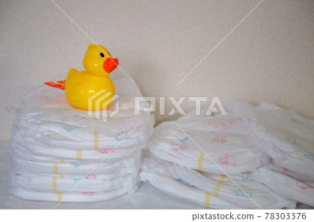 嬰兒用品-尿布和鴨子 78303376