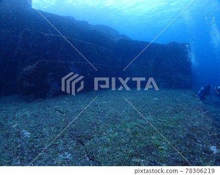 探索海底遺跡 78306219