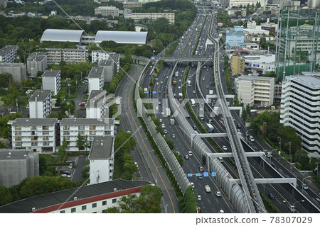 UR Shinsenri Higashimachi 住宅區和千里新城 Shinsenri Higashimachi（大阪府豐中市）的中央環線 78307029