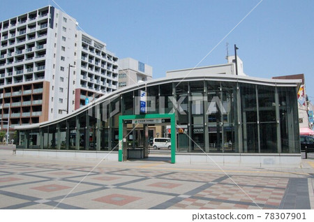 福岡市中央區地鐵“六本松站” 78307901