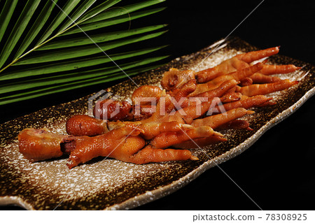 Marinated Chicken Feet 78308925