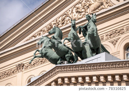 Sculpture of chariots on the facade of the building of The Bolshoi theater in Moscow Sculpture of chariots on the facade of the building of The Bolshoi theater in Moscow 78310825