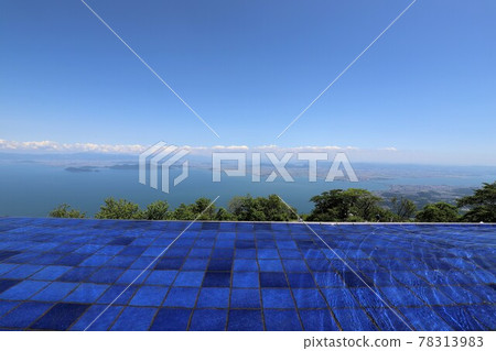 Lake Biwa Valley in early summer Lake Biwa Valley in early summer 78313983