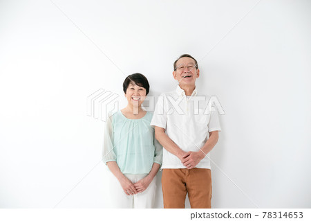 Senior couple smile 78314653