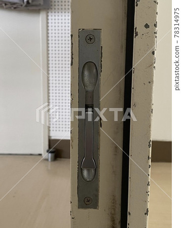 法國下降 78314975