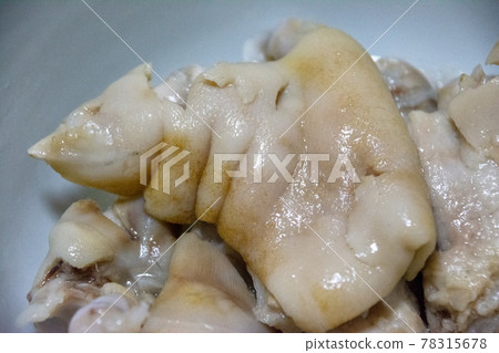 燉豬腿。 燉豬腿。 78315678