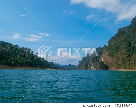Clear Chao Lan Lake (Khao Sok National Park, Surat Thani Province, Kingdom of Thailand) 78316644