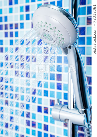 Showerhead with shower spray Showerhead with shower spray 78318361