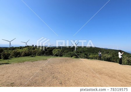 初夏的青山高原 初夏的青山高原 78319575