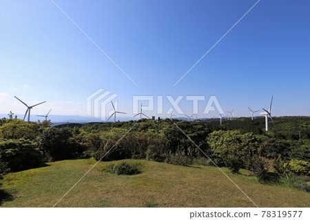 初夏的青山高原 初夏的青山高原 78319577