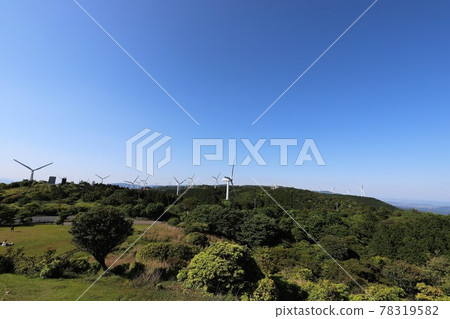 初夏的青山高原 初夏的青山高原 78319582