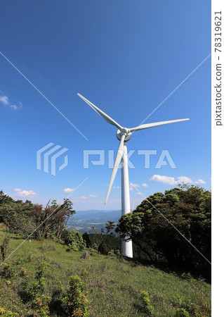 初夏的青山高原 初夏的青山高原 78319621