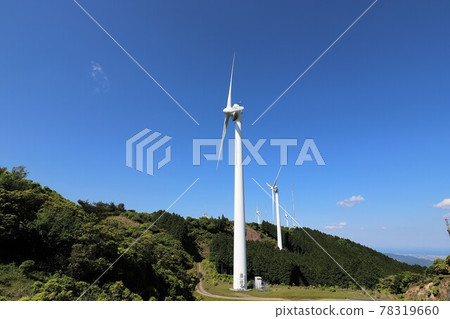 初夏的青山高原 初夏的青山高原 78319660