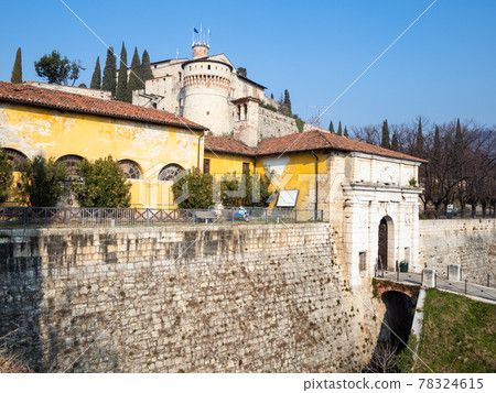 moat and walls of fortress Castello di Brescia 78324615