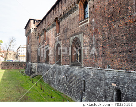Outer fortified wall of Castello Sforzesco 78325198