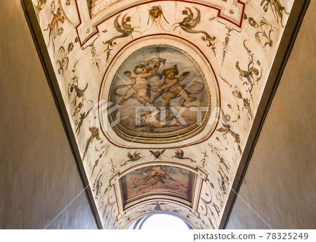 interiors of Palazzo Vecchio, Florence, Italy 78325249