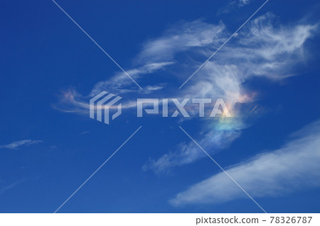 藍色雲彩和藍天 藍色雲彩和藍天 78326787