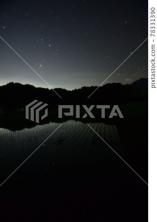 Hakushu-cho, Hokuto City, paddy fields reflecting the starry sky (southern sky) Hakushu-cho, Hokuto City, paddy fields reflecting the starry sky (southern sky) 78331390