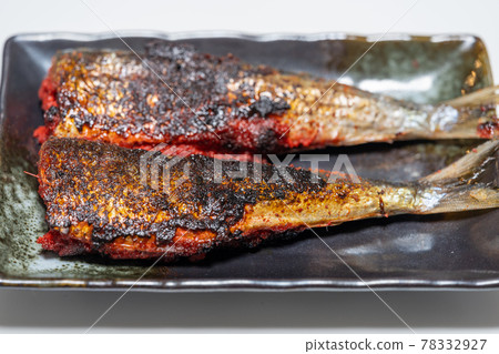 明泰沙丁魚,七輪木炭烤 明泰沙丁魚,七輪木炭烤 78332927