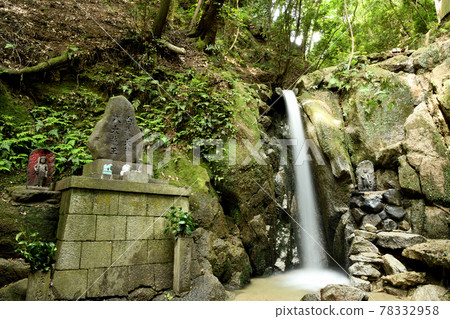 Hakuryu no Taki [Katano City, Osaka Prefecture] 78332958