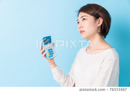 想想一個計算器和一個女人 想想一個計算器和一個女人 78333987