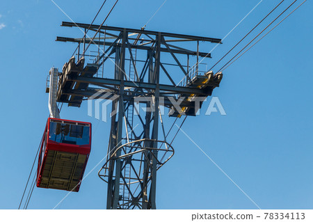 Cable car on ropeway leading to a top of Tahtali mountain in Antalya province, Turkey Cable car on ropeway leading to a top of Tahtali mountain in Antalya province, Turkey 78334113
