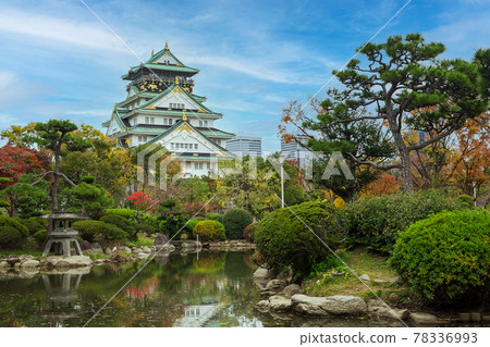 Osaka castle in Autumn foliage season, is a famous Japanese castle, landmark and popular for tourist attractions in Osaka, Kansai, Japan Osaka castle in Autumn foliage season, is a famous Japanese castle, landmark and popular for tourist attractions in Osaka, Kansai, Japan 78336993