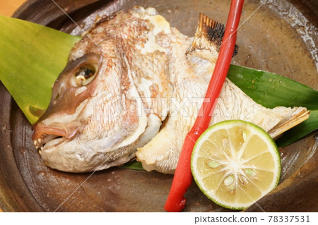 烤鯛魚頭盔 78337531