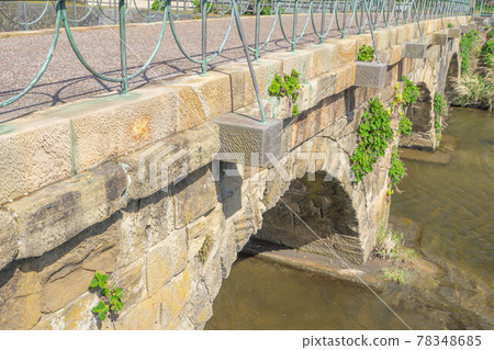 Megane Bridge 78348685