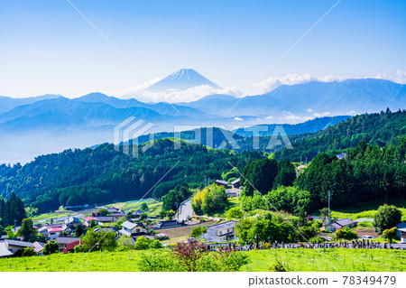 (Yamanashi Prefecture) Hirabayashi Tanada and Mt. Fuji (Yamanashi Prefecture) Hirabayashi Tanada and Mt. Fuji 78349479