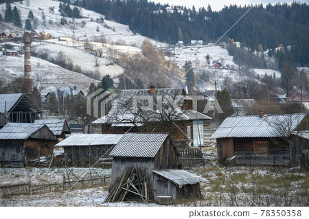 Old Historical Wooden houses in the Carpathian mountains at Winter. Vorokhta, Ukraine 78350358
