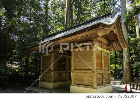 兵庫縣紫蘇市岩神神社瑞神門 78352307