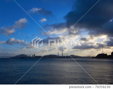 Explore the coastline of Shimotsucho Town, Wakayama Prefecture by off-road bike 78358230