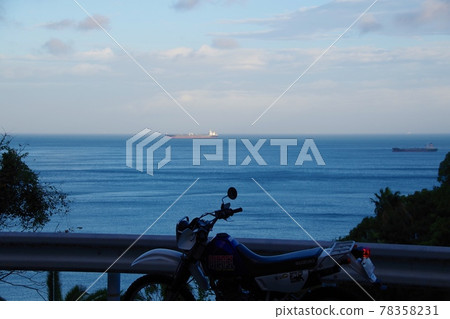 Explore the coastline of Shimotsucho Town, Wakayama Prefecture by off-road bike 78358231