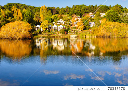 Lake Daylesford 78358378