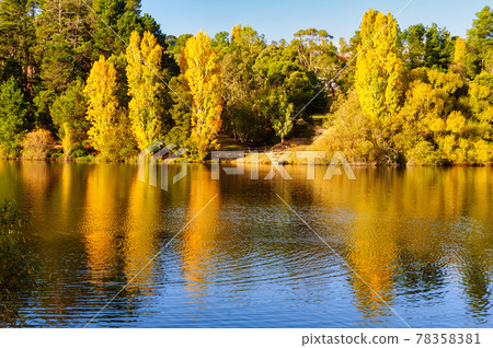 Lake Daylesford 78358381