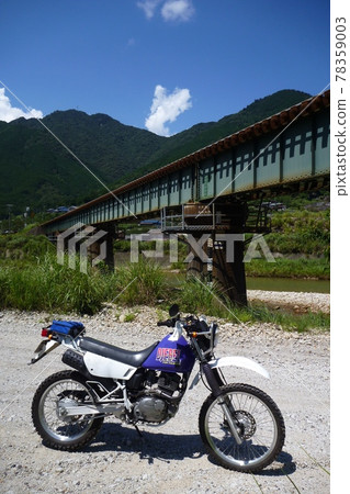 Ride Yamate from the Kinan coastline by motorcycle 78359003